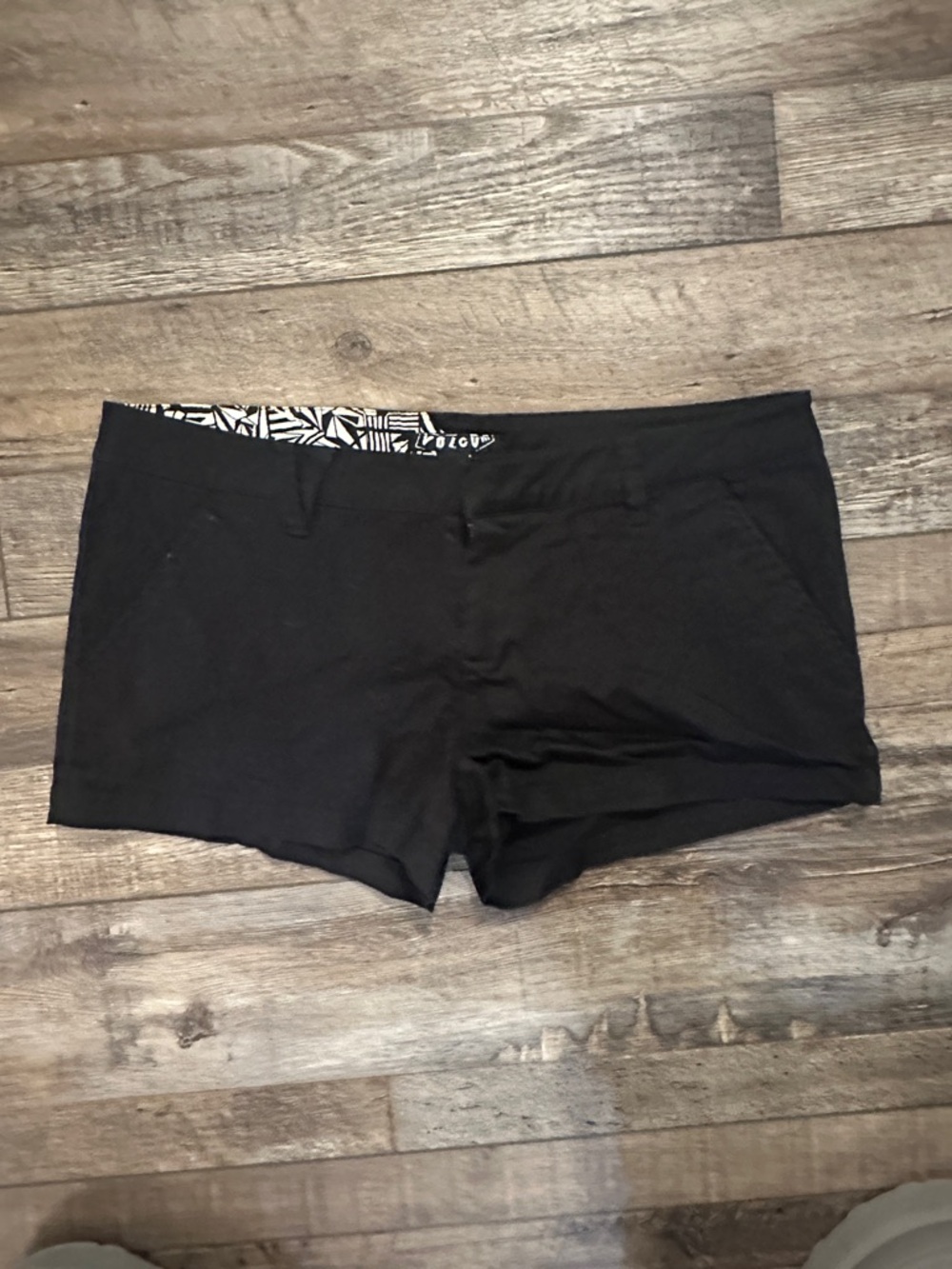 Volcom Black Women's canvas Short - Comfort Fit